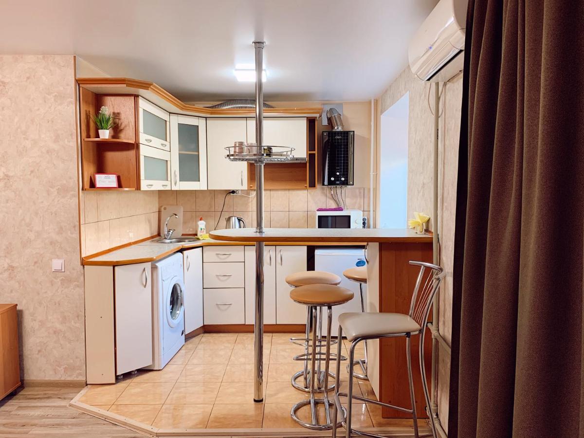 Apartment - Sobornyi Prospekt 97 Zaporizhia Buitenkant foto