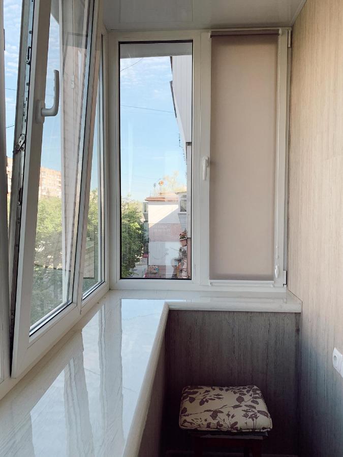 Apartment - Sobornyi Prospekt 97 Zaporizhia Buitenkant foto