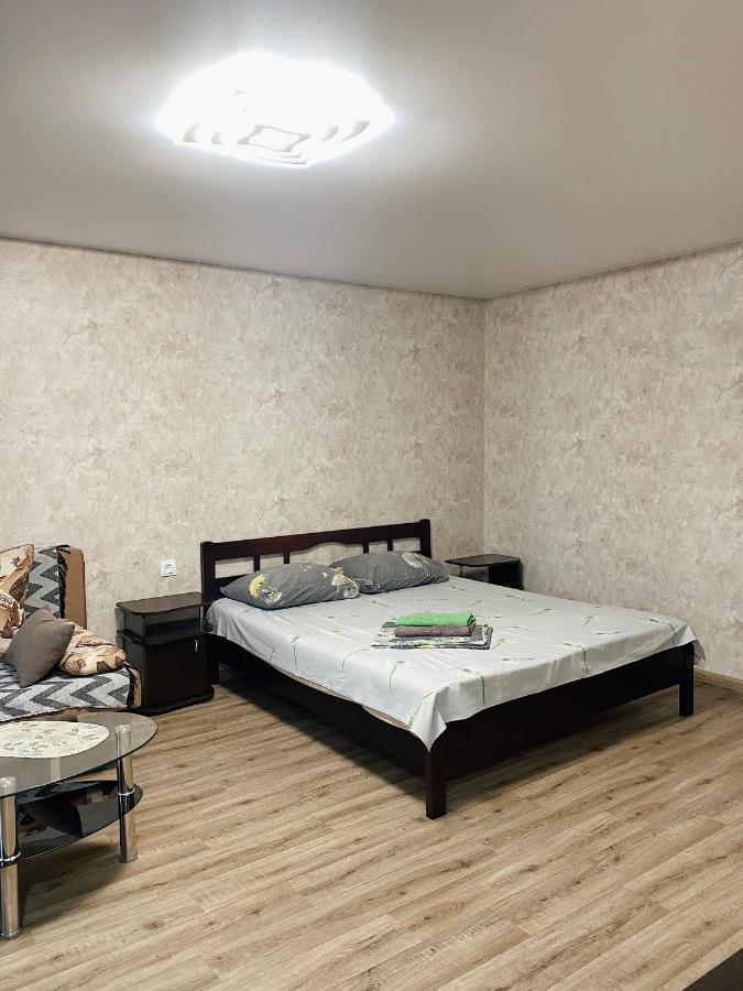 Apartment - Sobornyi Prospekt 97 Zaporizhia Buitenkant foto