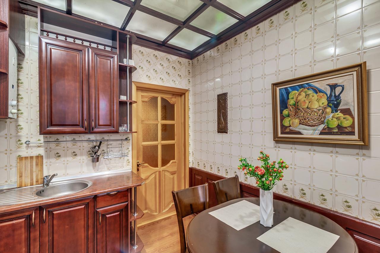 Apartment - Sobornyi Prospekt 97 Zaporizhia Buitenkant foto
